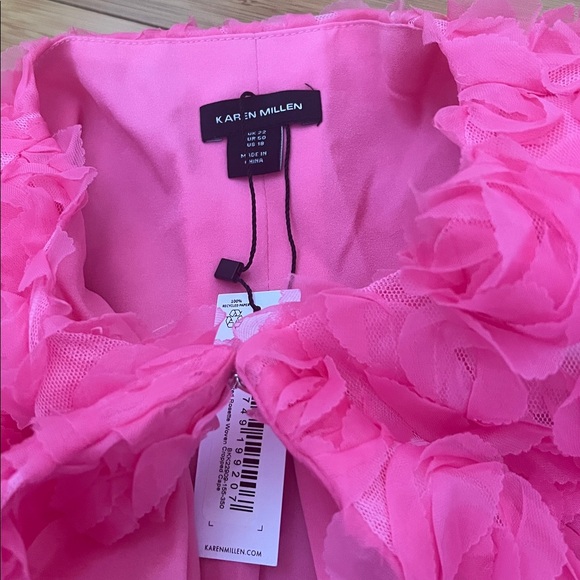 Sold Mercari NWT. Karen Millen  Plus Size Textured Rosette Woven Cropped Cape - Picture 7 of 7